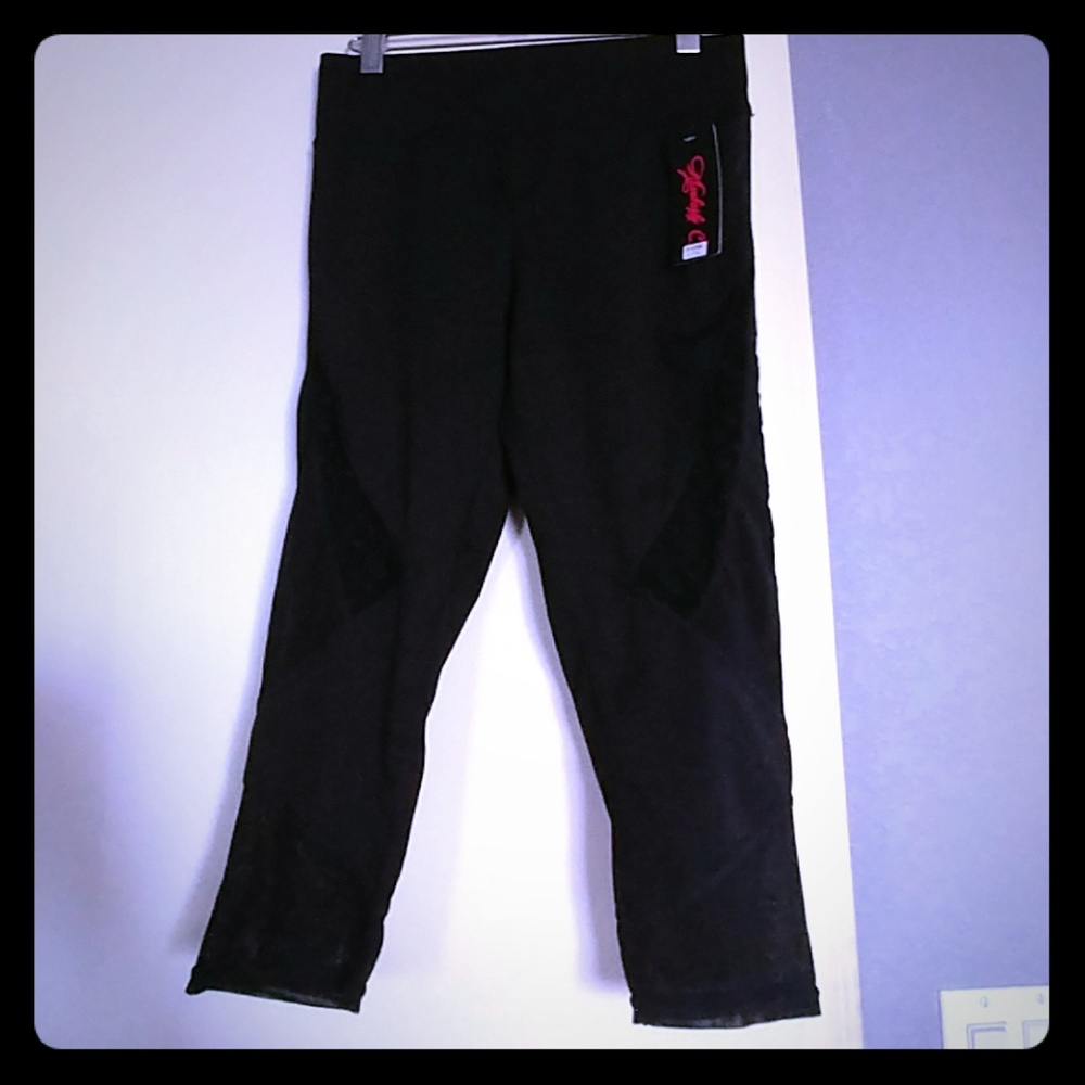 Below the knee leggings